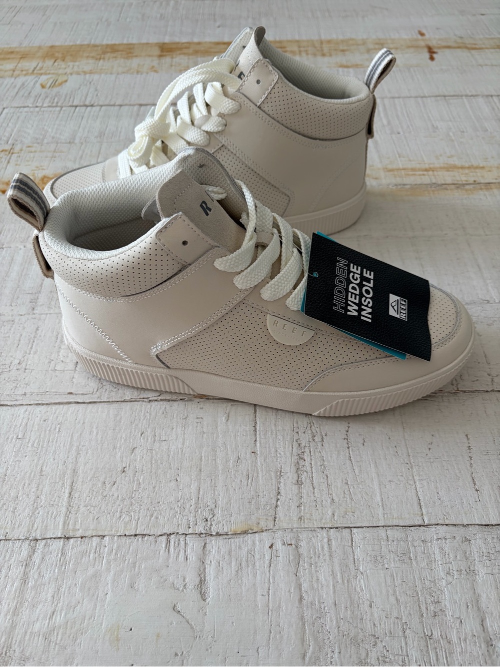 REEF Lay Day Hi NWT size 9.5 Whisper White Hidden Wedge Sneakers